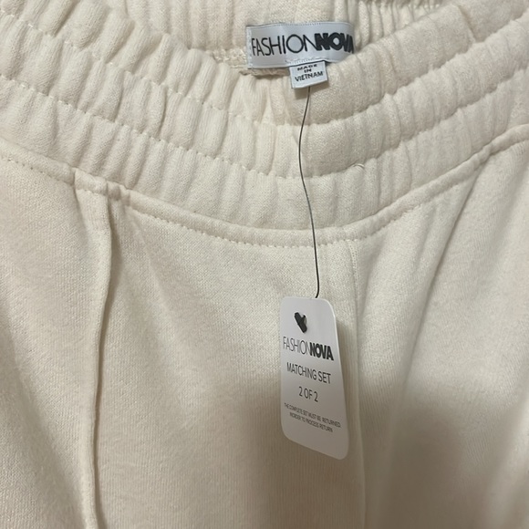 Fashion Nova - Stayin’ In Sweatsuit - Cream - XSmall - Picture 7 of 7